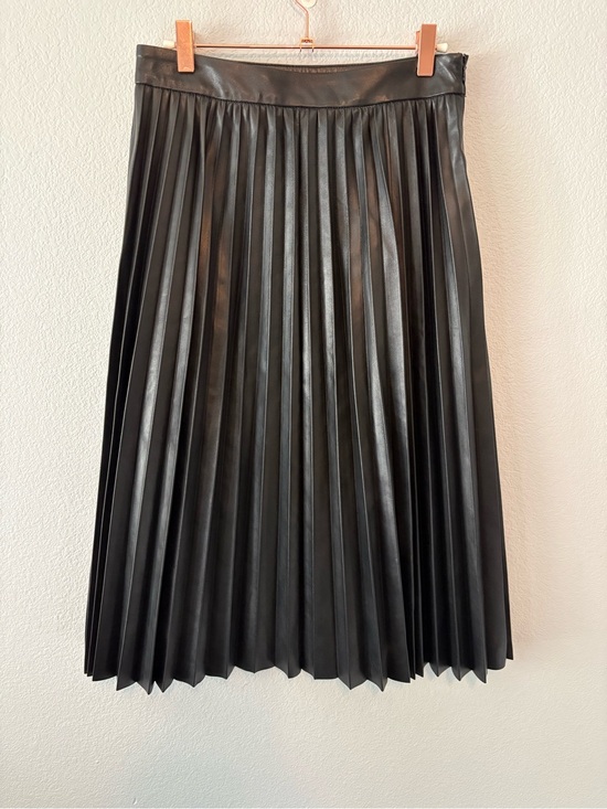 ANTONIO MELANI Dresses & Skirts - ANTONIO MELANI Black Pleated Leather Midi Skirt